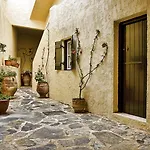 Apartahotel Sundance & Hersonissos (Crete)