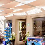 Aparthotel Sundance &