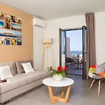 Aparthotel Sundance & 3*