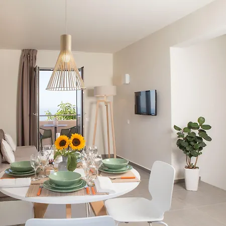 Aparthotel Sundance & 3*