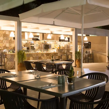Aparthotel Sundance &