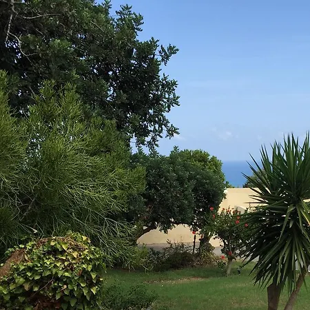 Sundance & Aparthotel Hersonissos (Crete)