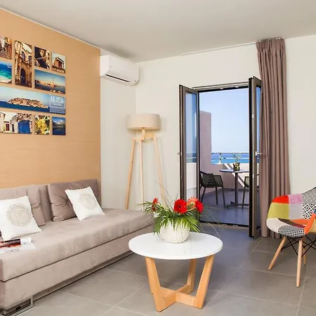 Aparthotel Sundance & 3*
