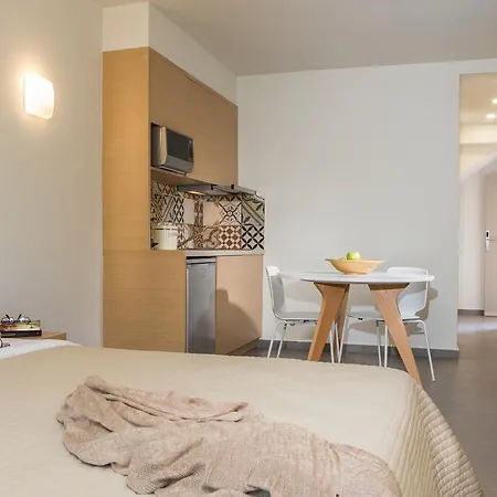 Aparthotel Sundance & 3*