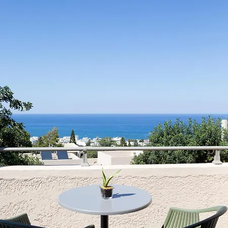 Sundance & Aparthotel Hersonissos (Crete)