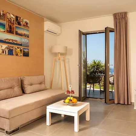 Sundance & 3* Hersonissos (Crete)
