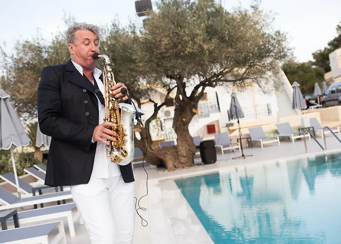 Sundance & Hersonissos (Crete)